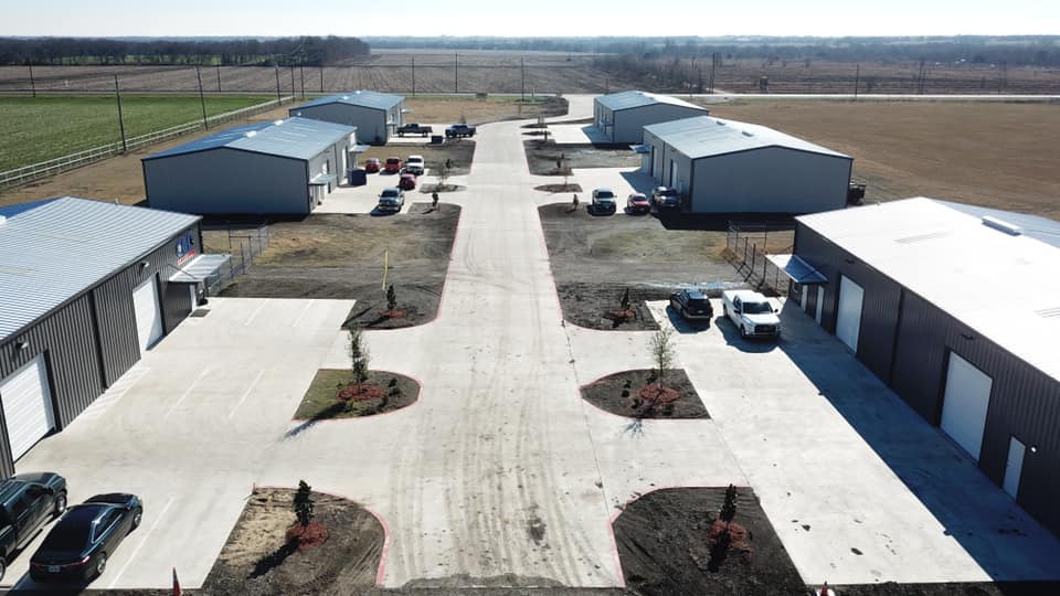 Commercial metal building developed by Del Z Enterprises LLC
