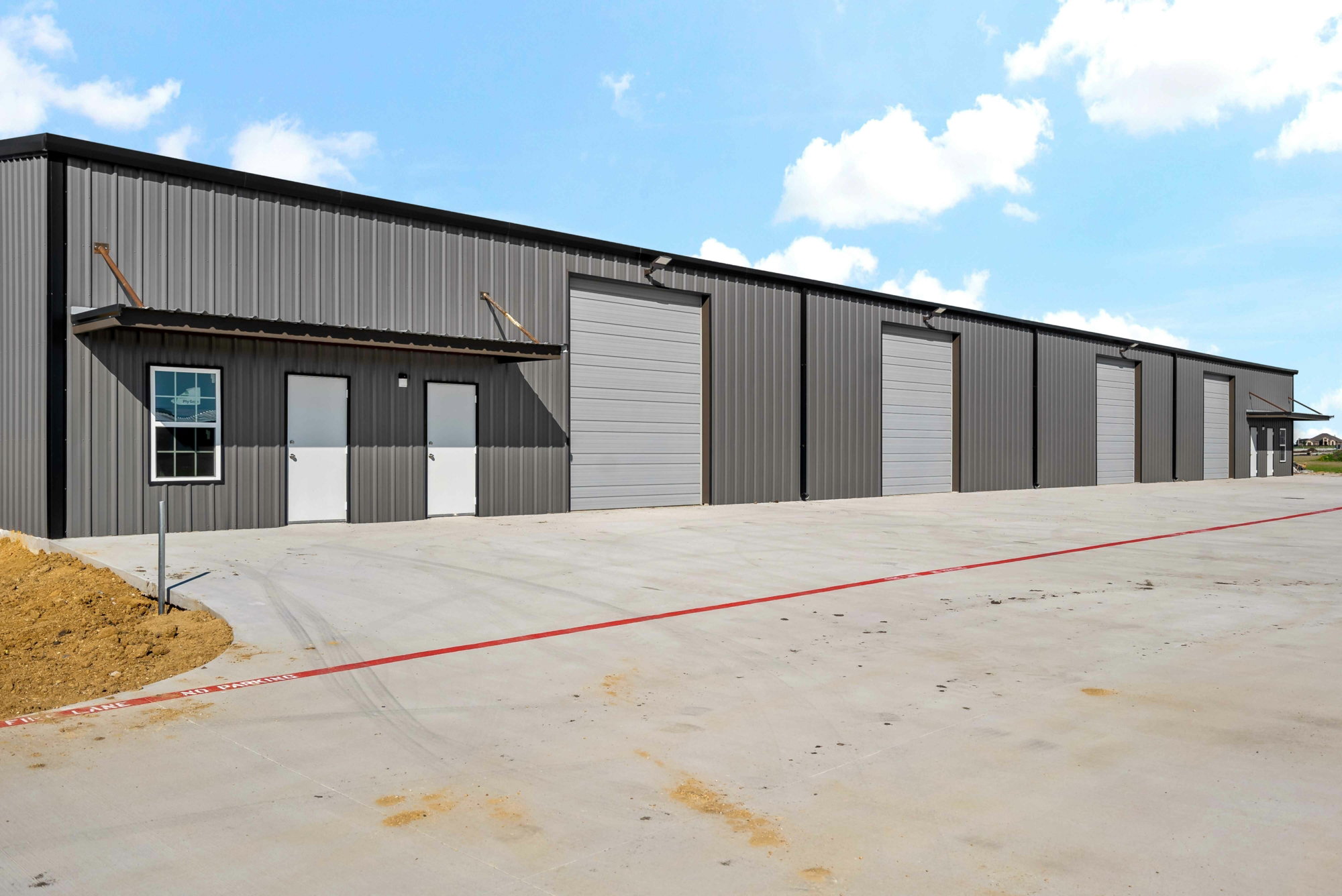 Commercial building at Waxahachie Business Park